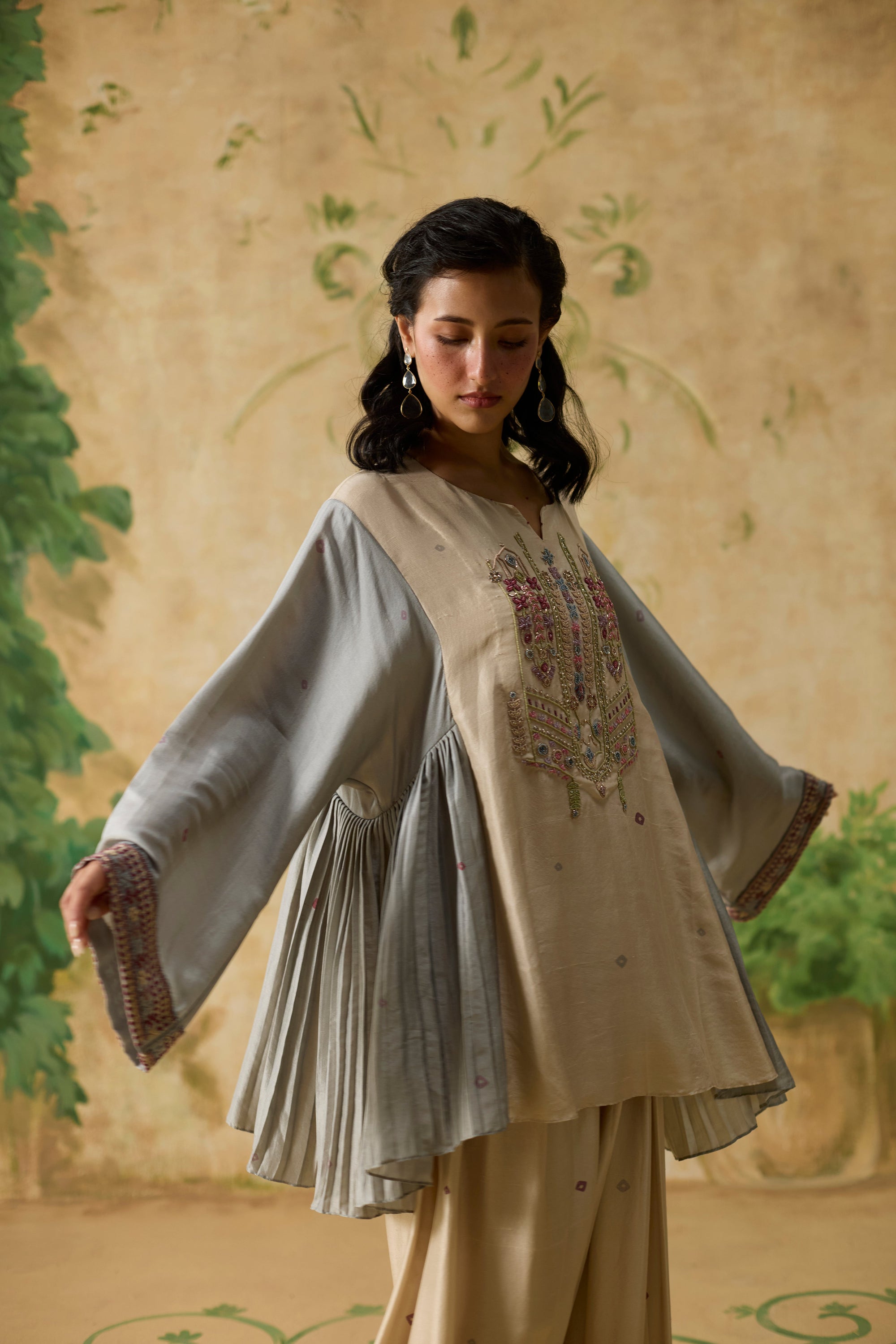 Vale Kurta Set - Beige Light And Blue