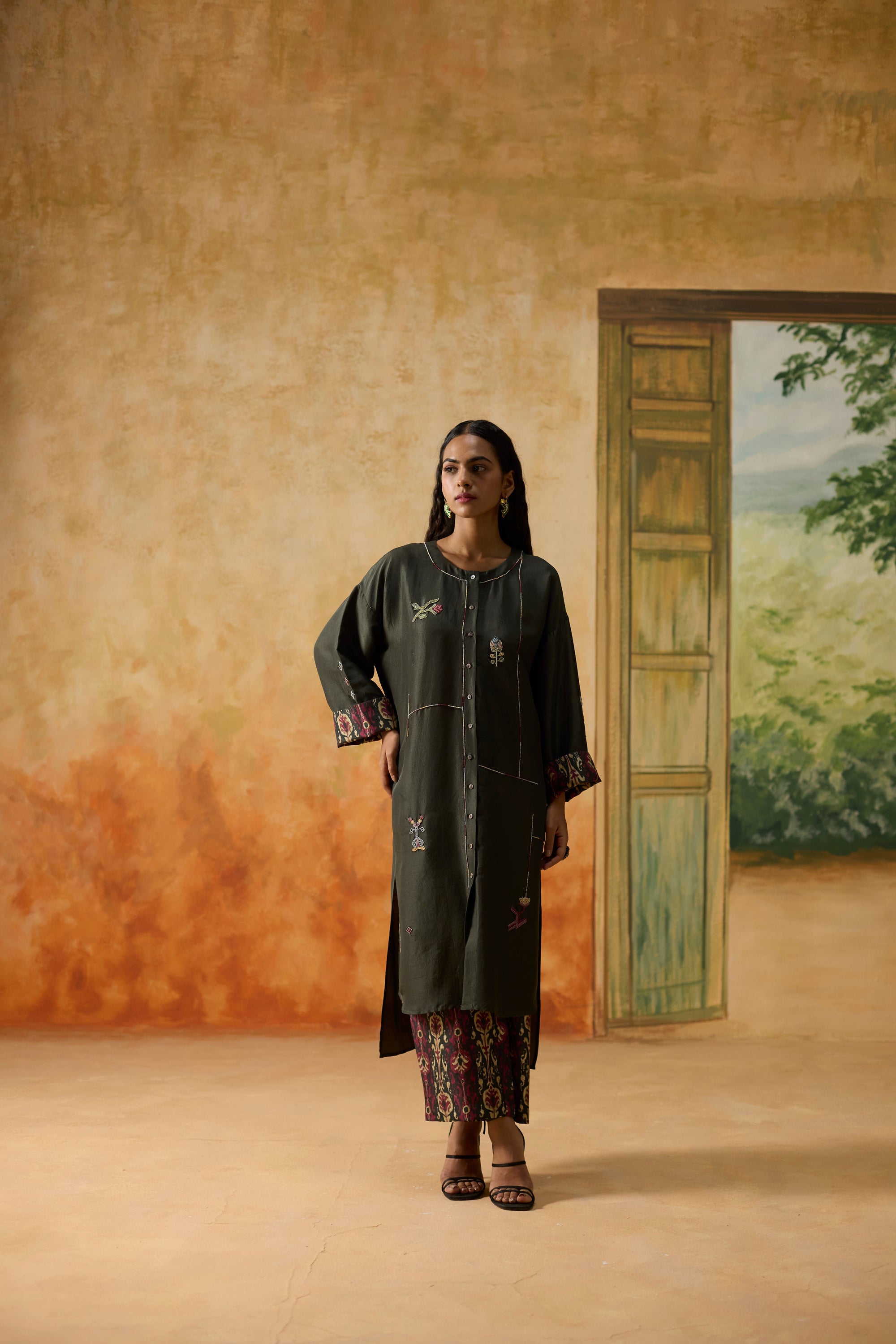 Ikkato Kurta Set - Charcoal Grey