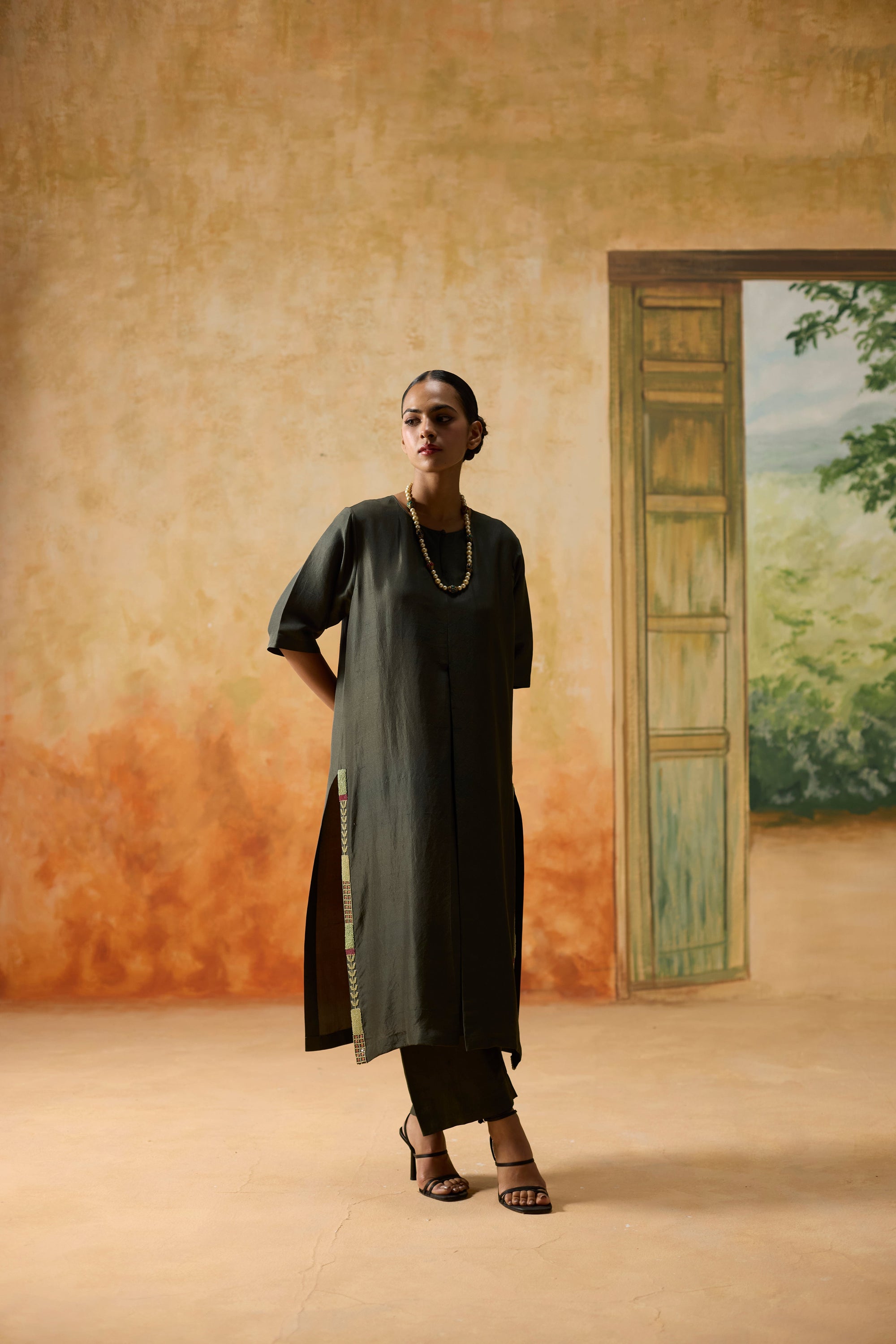 Fulard Kurta Set - Charcoal Grey