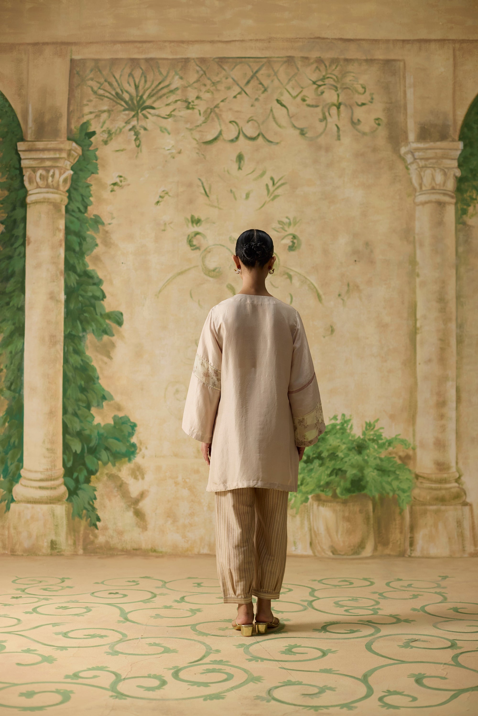 Zinnia Kurta Set - Beige And Pink