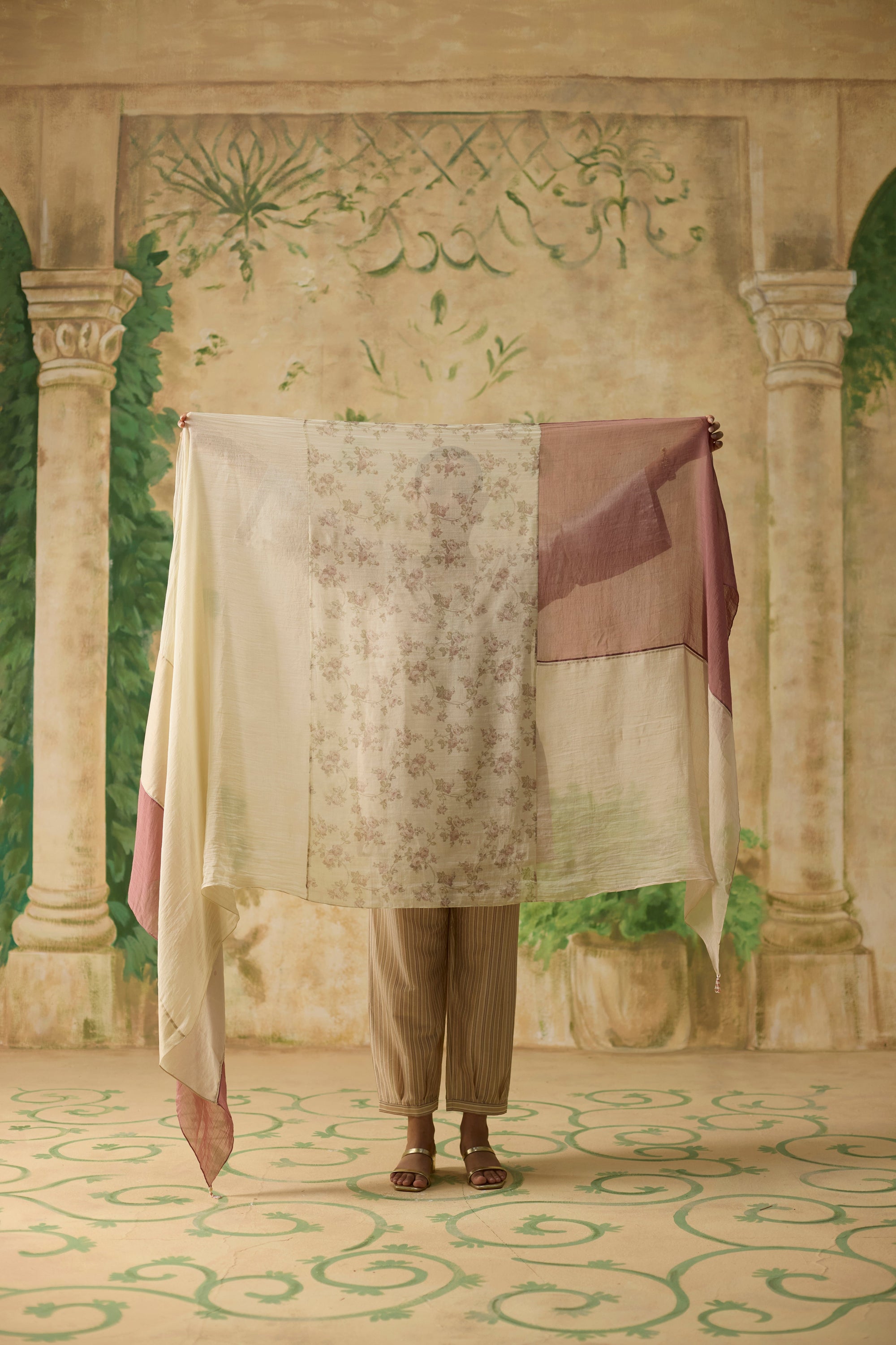 Zinnia Kurta Set - Beige And Pink