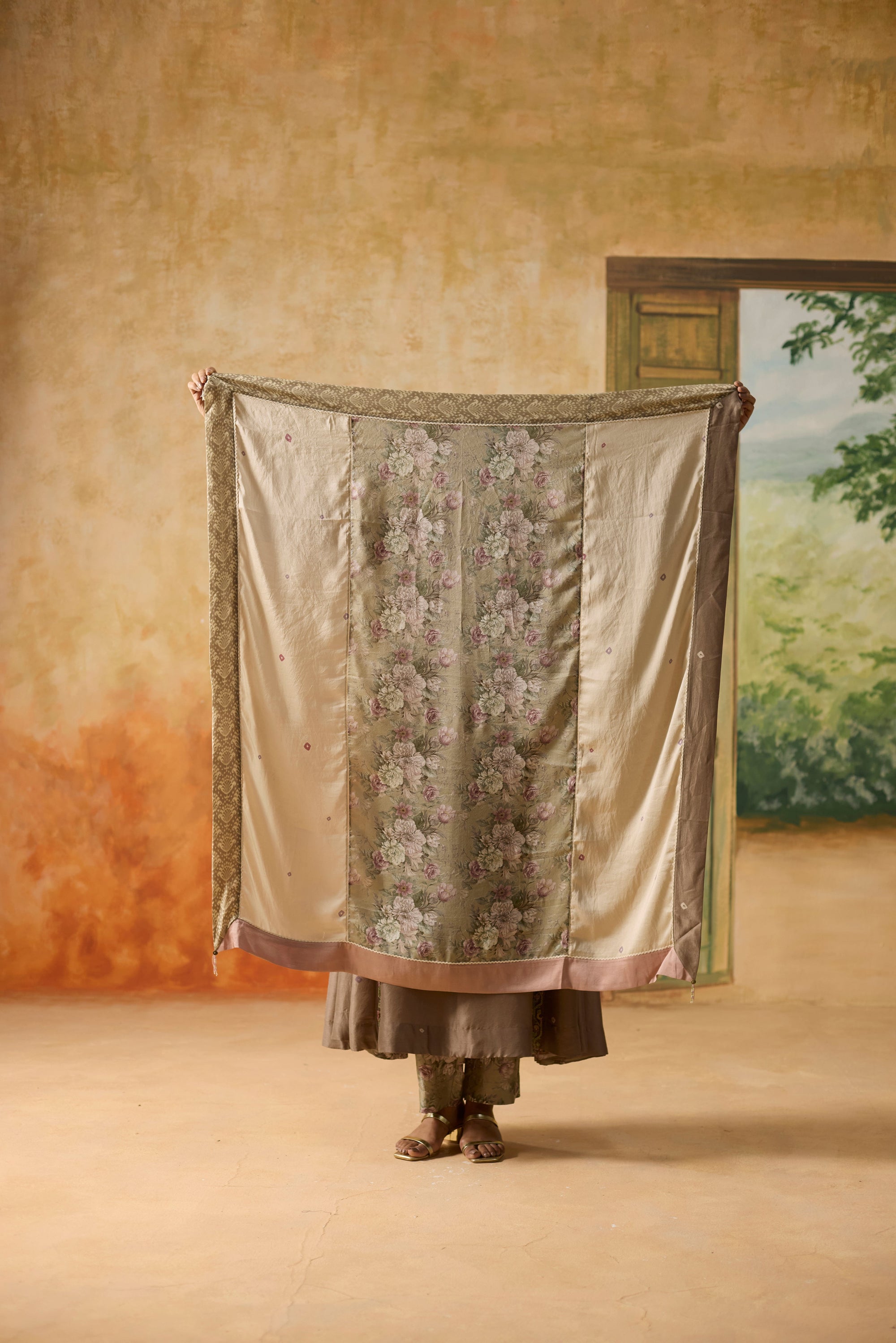 Chestel Scarf - Beige And Brown