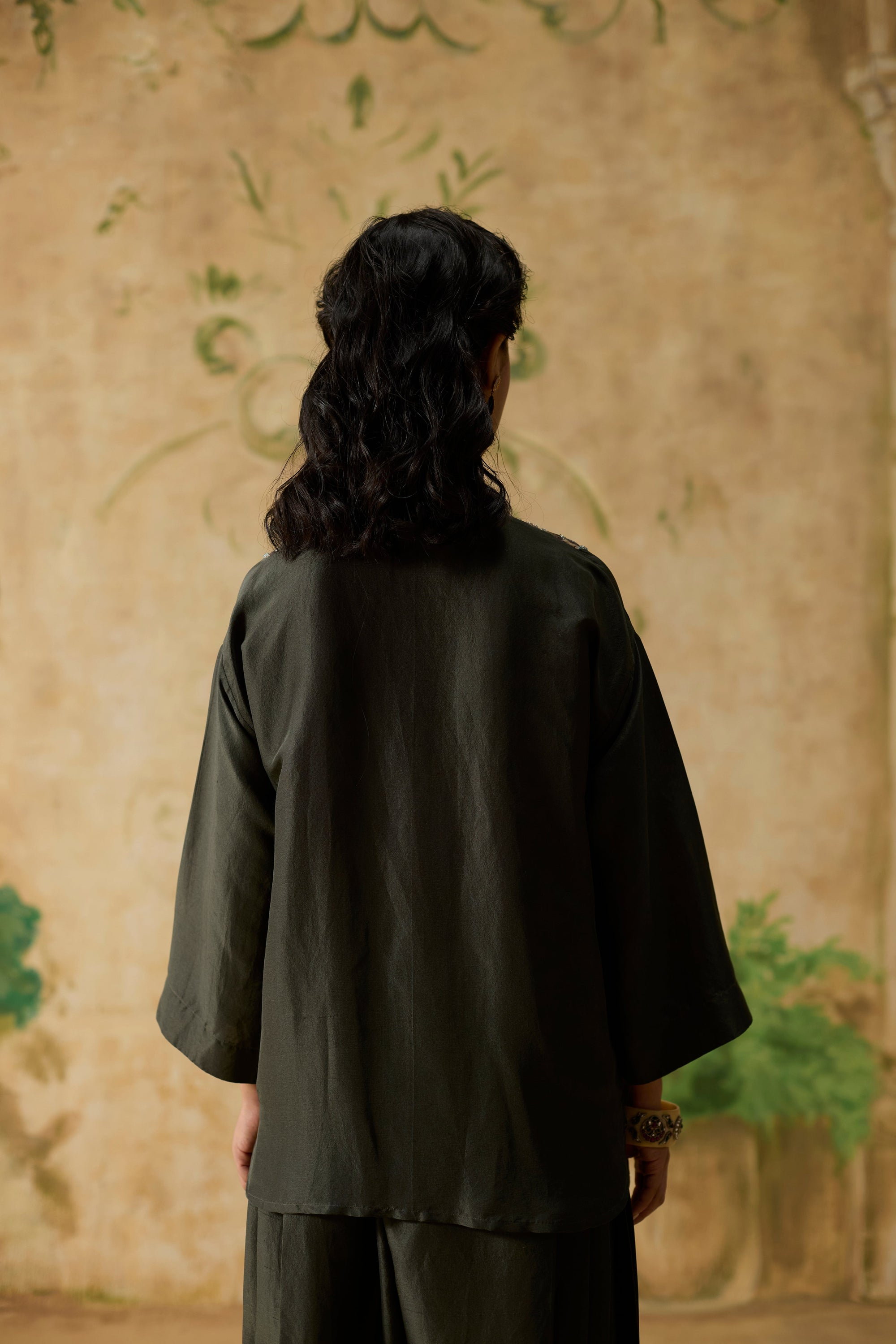 Ikira Top - Charcoal Grey