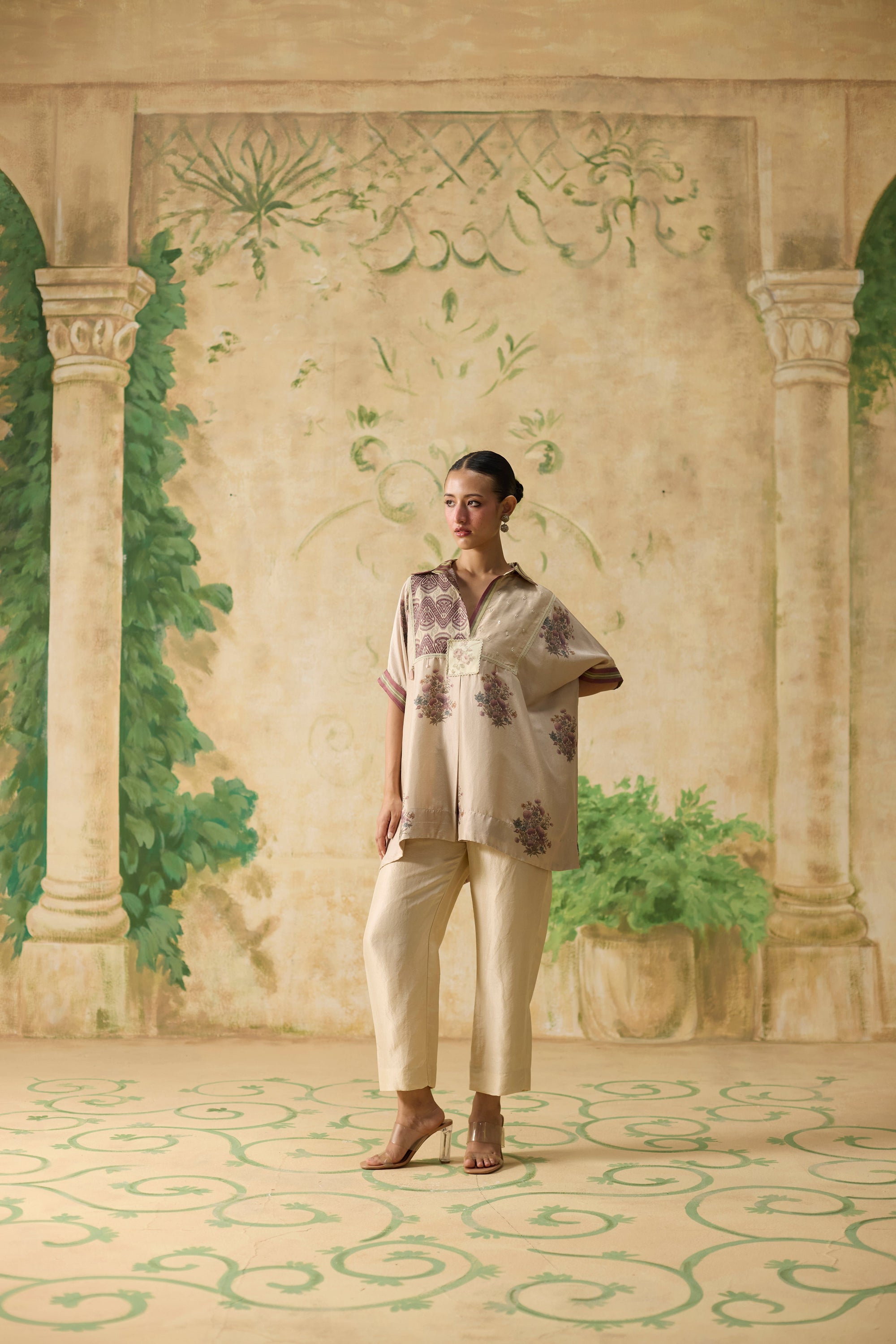Kiiro Top - Beige And Purple