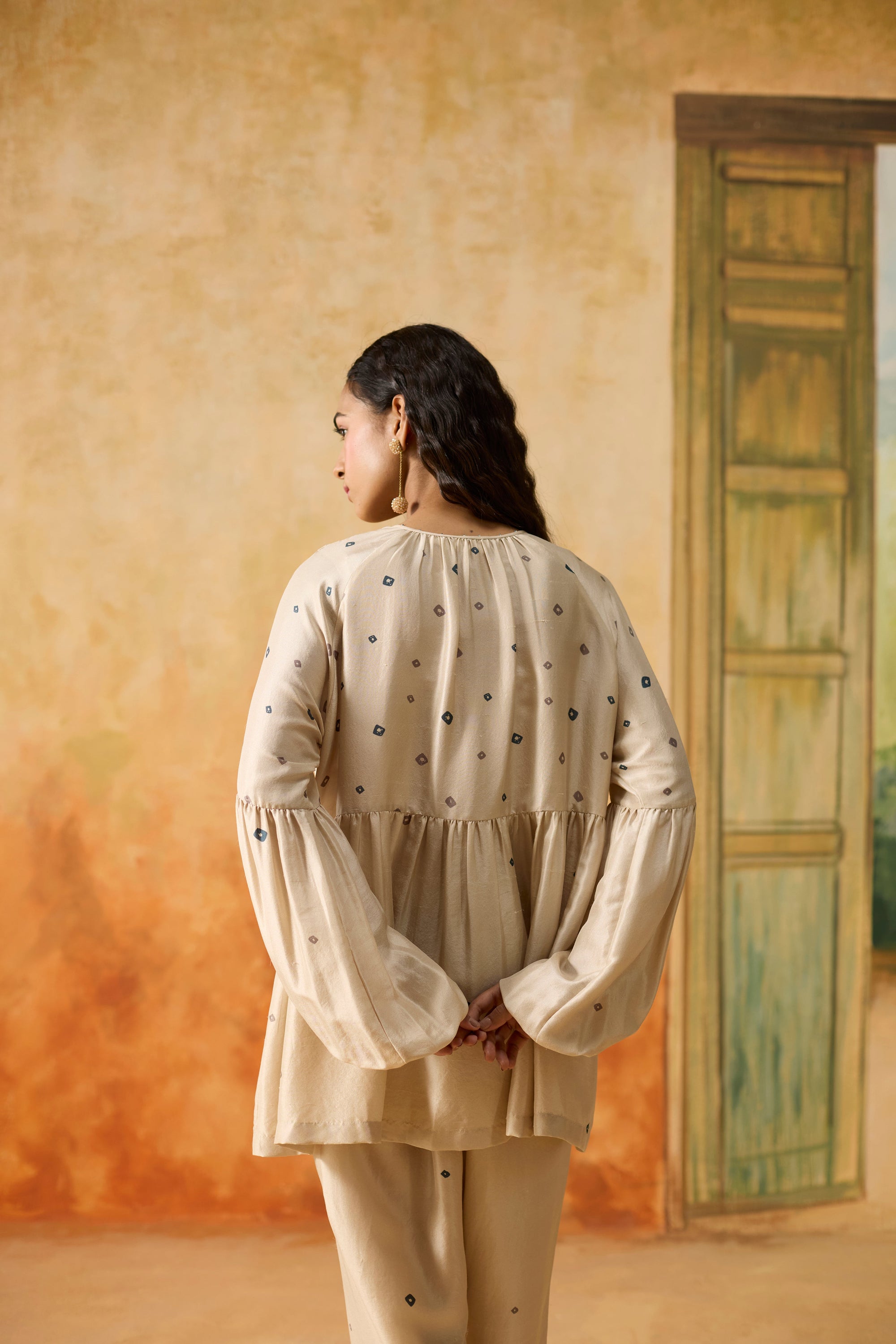 Liilt Top - Beige