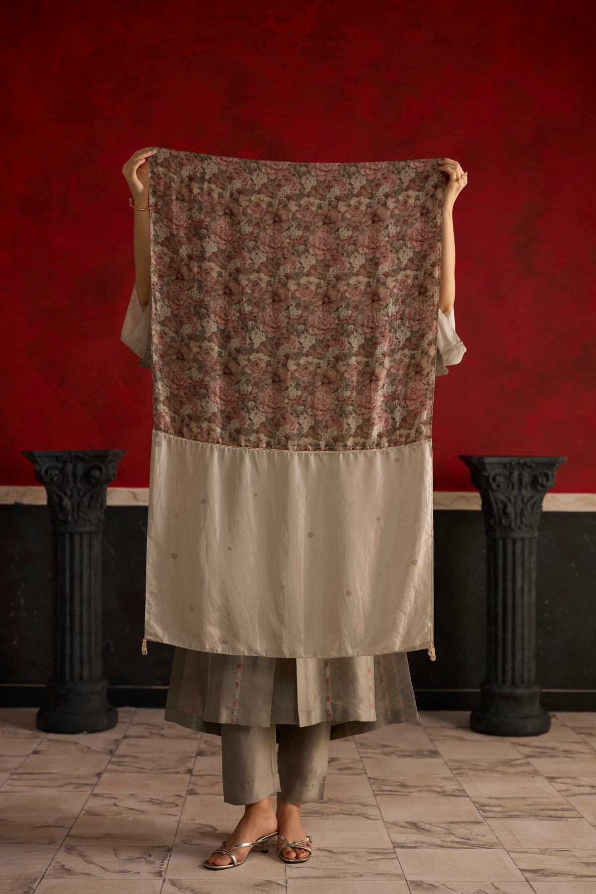 Mullen Kurta Set- Grey and Pink