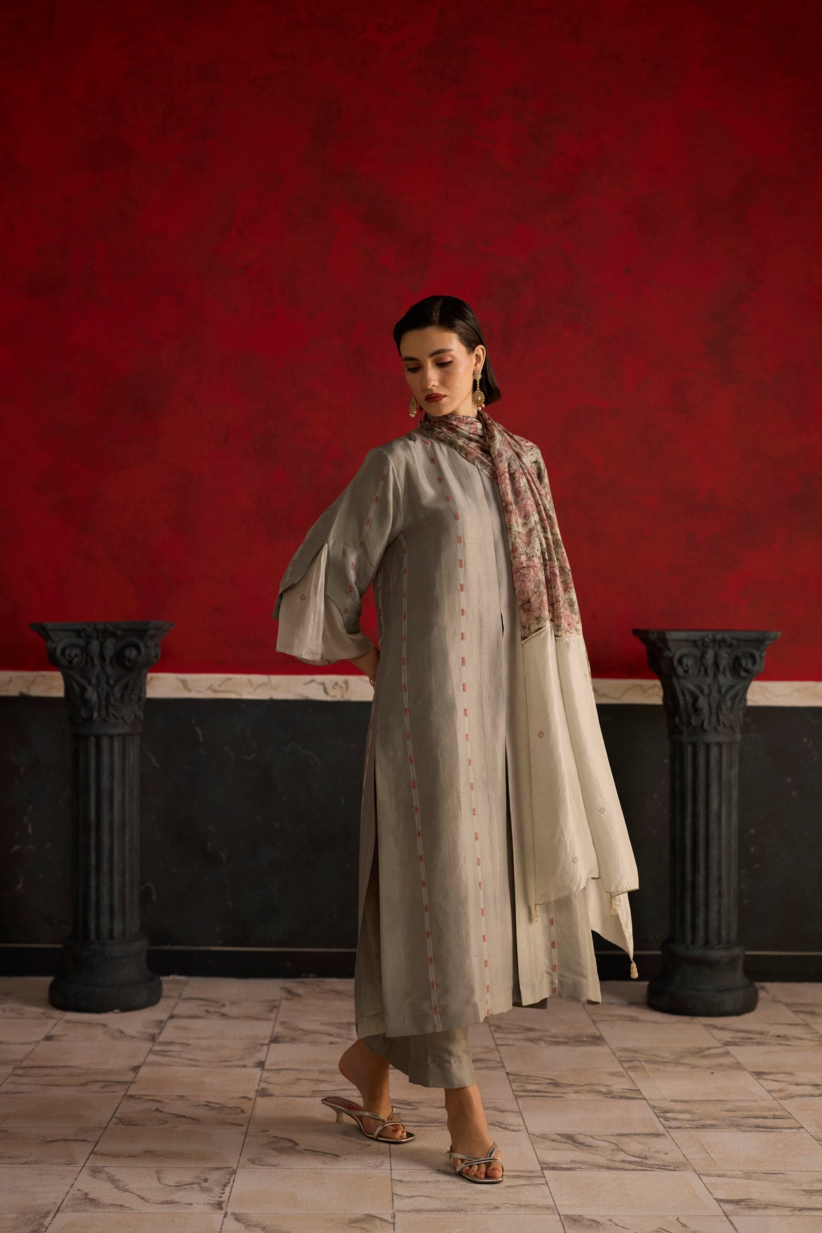 Mullen Kurta Set- Grey and Pink