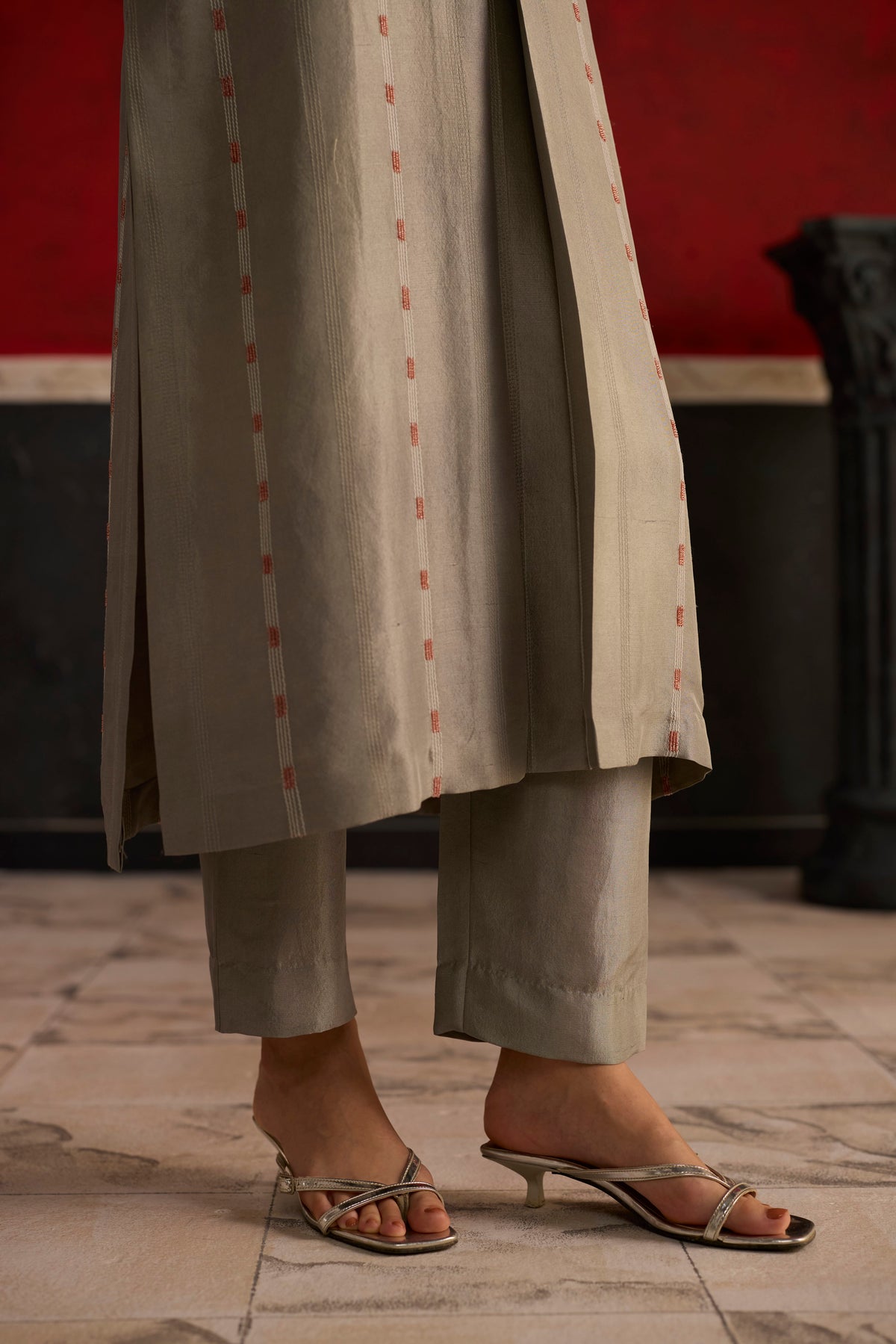 Mullen Kurta Set- Grey and Pink