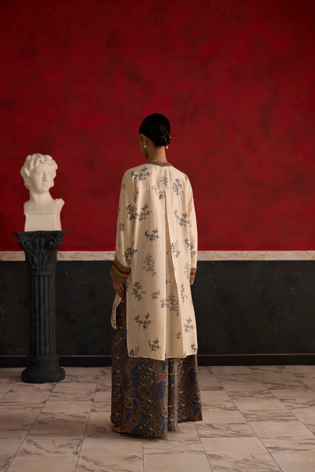 Liora Kurta set- Off white and blue