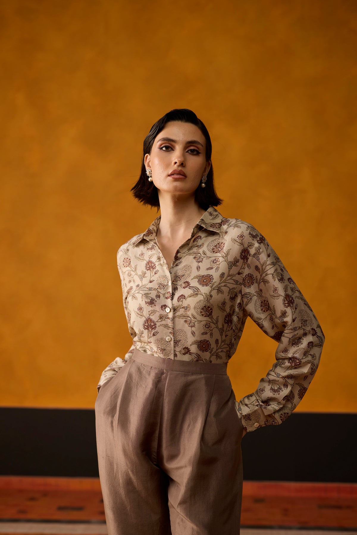 Noa Shirt- Brown