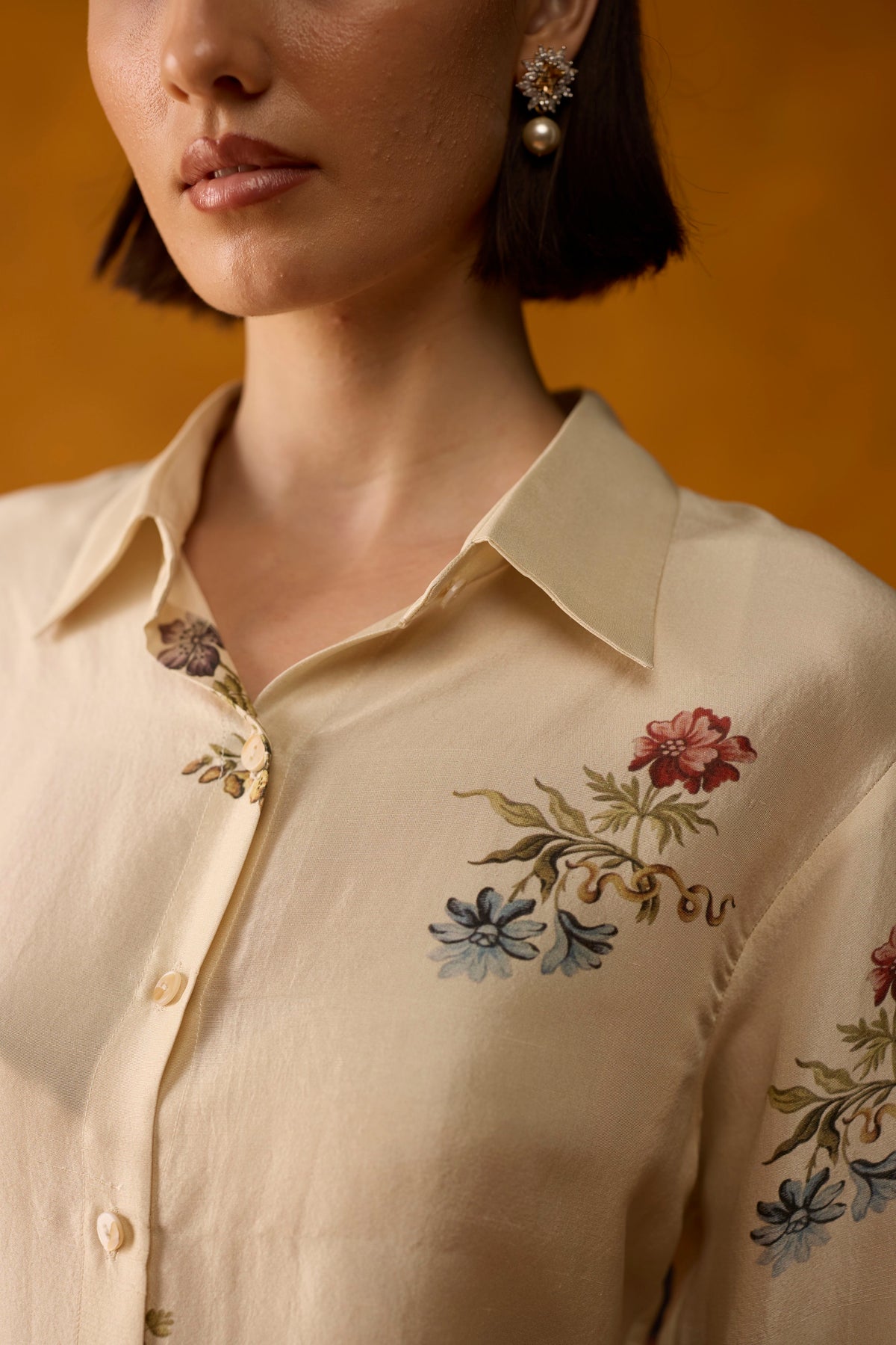 Noa Shirt- off white and Pink